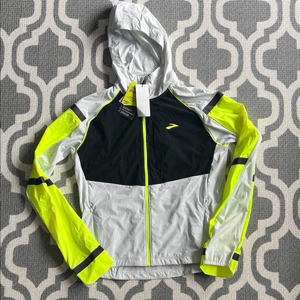 Brooks Womens Carbonite Jacket